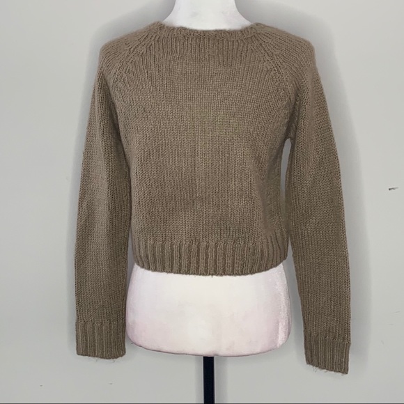 Cropped knitted sweater - Picture 2 of 3